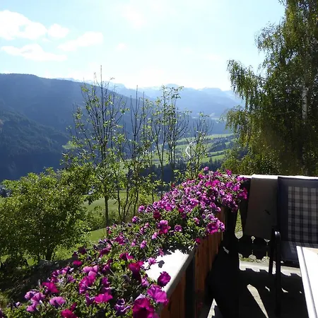 Kollreider Hof Farm stay *